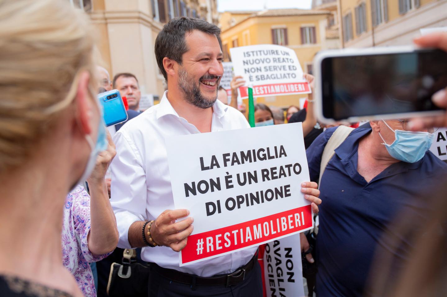 Flash - Il NO di Salvini al ddl Zan 1