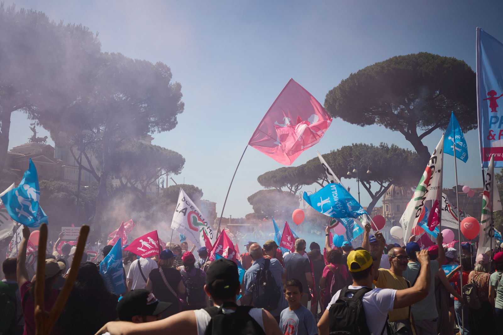 Pro Vita & Famiglia: «Nessun legame o affare con Forza Nuova. Mandato a legali per rettifiche e valutazioni penali» 1