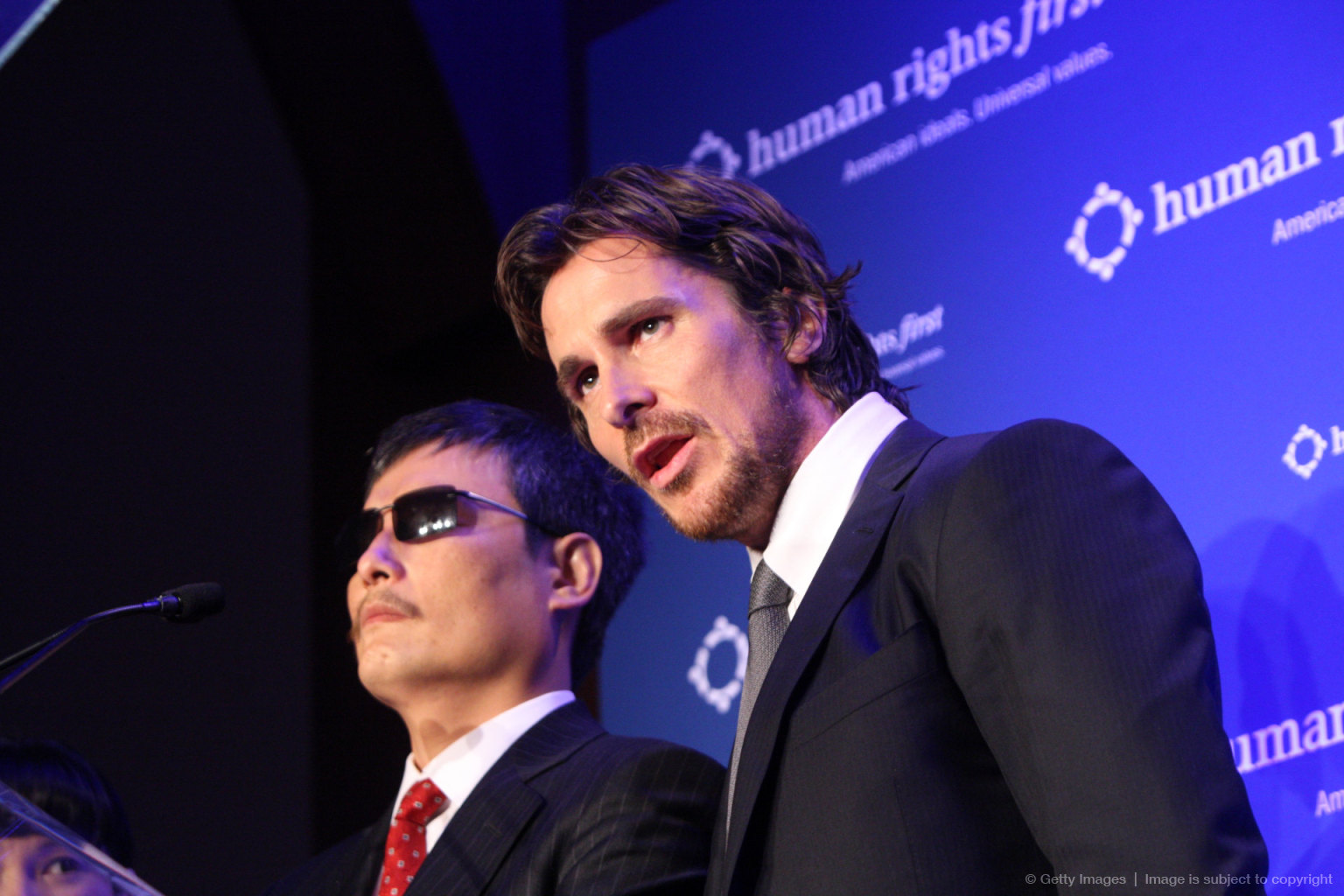 Christian Bale onora Chen Guangcheng e denuncia gli aborti forzati in Cina 1