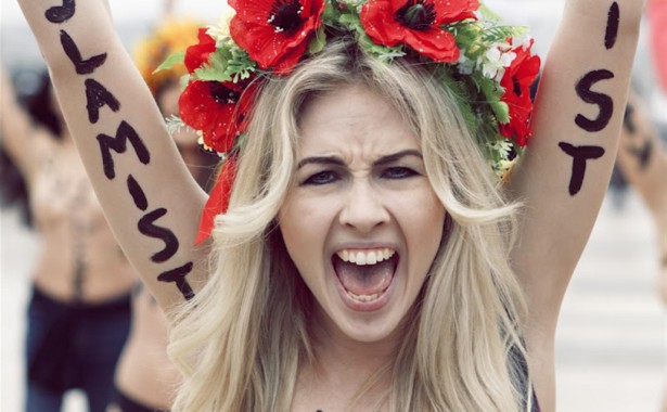 Spagna: aborto, attiviste Femen protestano in Parlamento 1