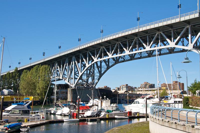 Granville_Bridge_donna