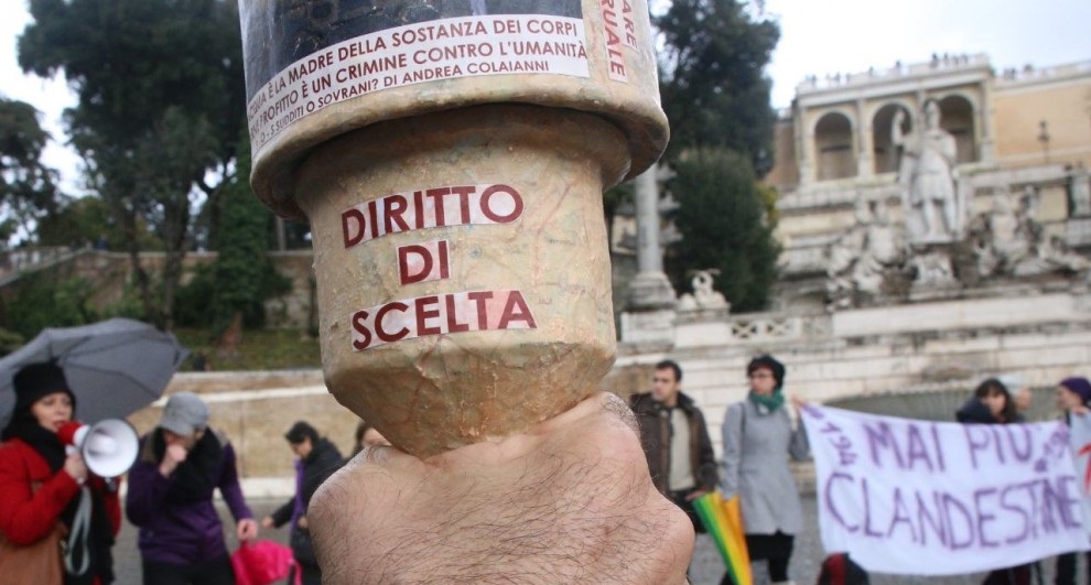 “Mai più clandestine” – Roma, in piazza a favore dell’aborto 1