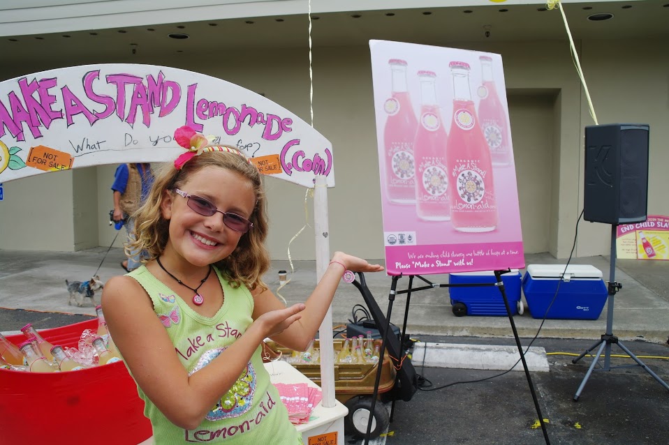 Vivienne, la bambina di 8 anni che ha raccolto un milione di dollari vendendo limonata 1