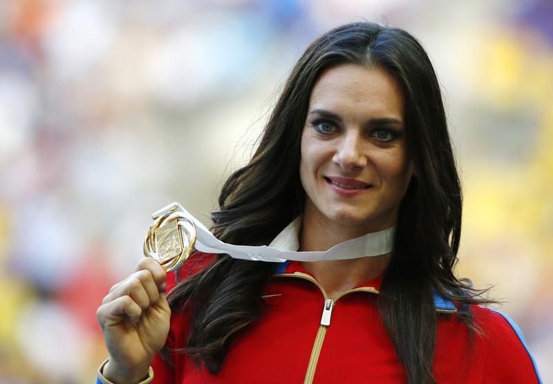 Isinbayeva accusata di omofobia? La possano stuprare! 1