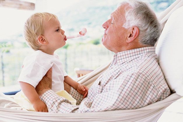 Il decalogo del perfetto “nonno-baby sitter” 1