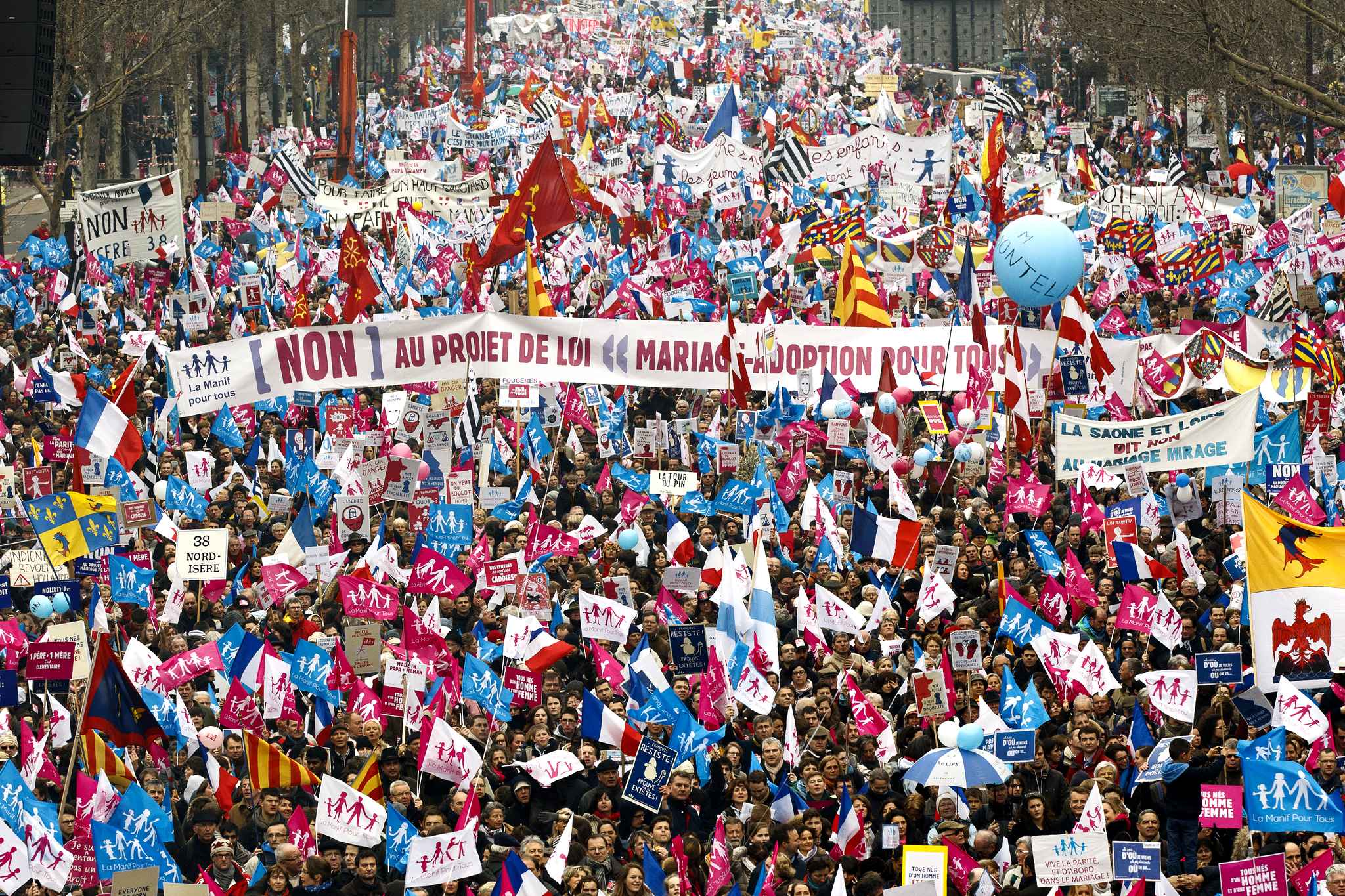 Manif a Parigi e unioni gay 1